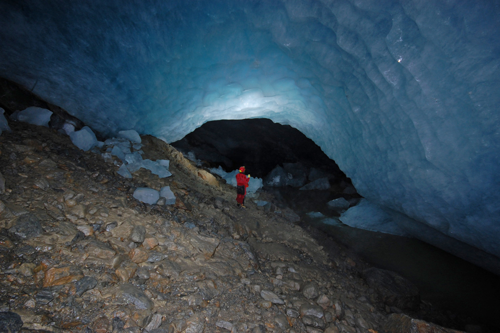 Grotta sottoglaciale (4)