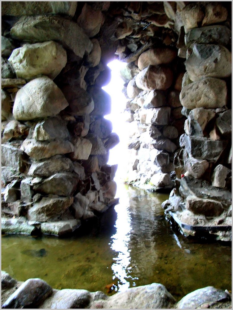 Grotte, Fenster zum See