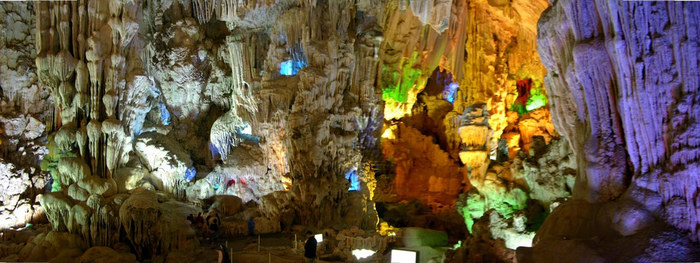 Grotte multicolore