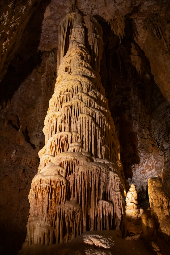 Grotte von Dargilan 8