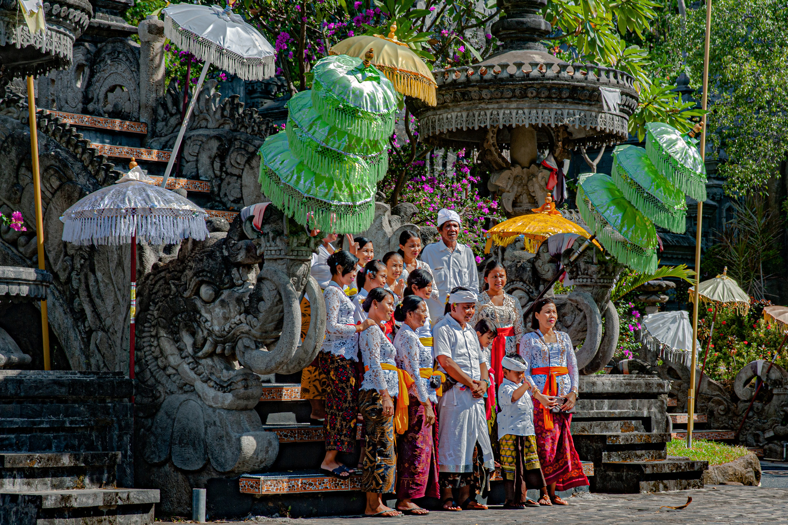 Group photo in front of the temple portal