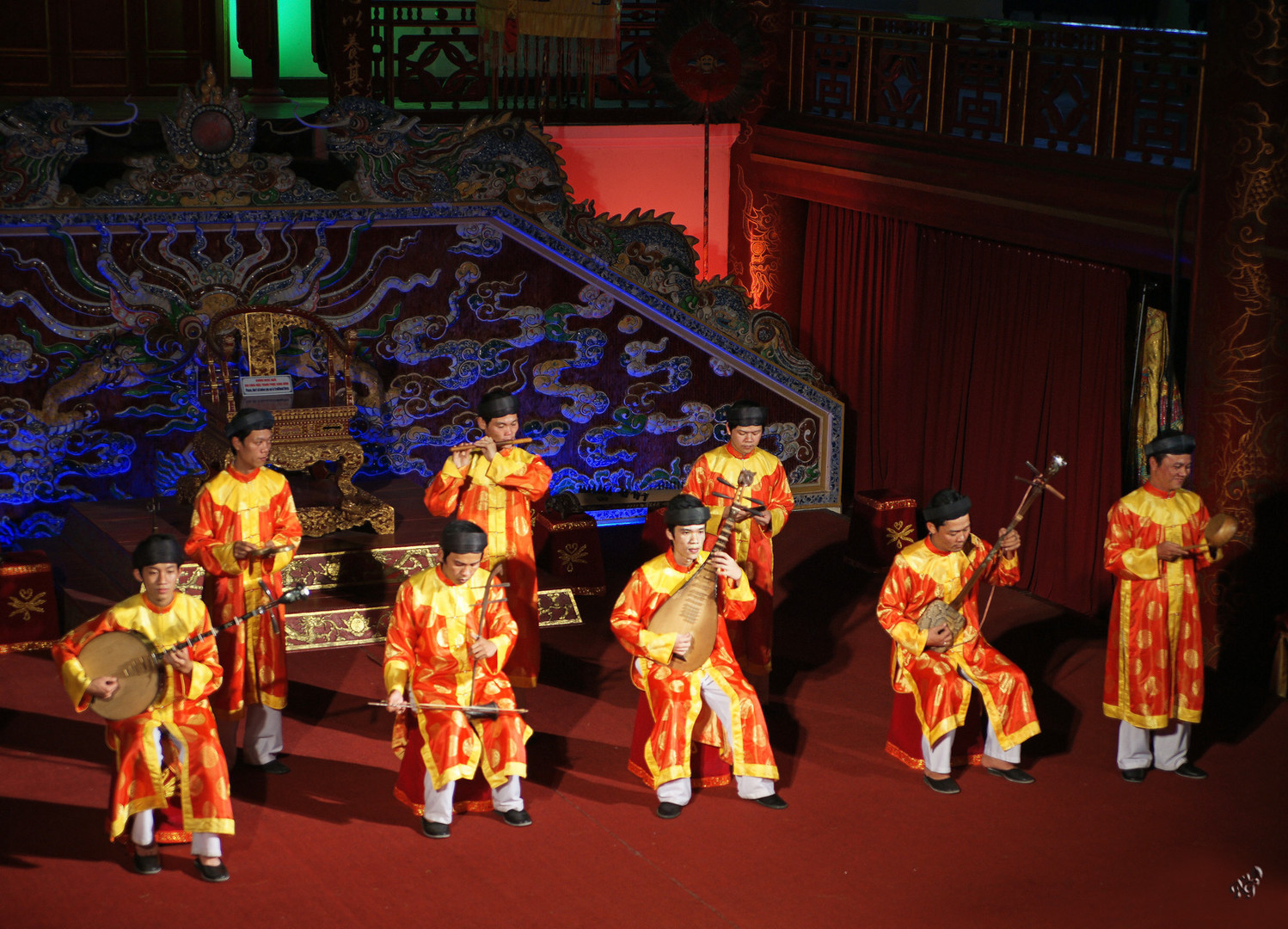 Groupe musical à HUE