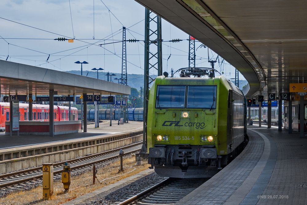 Grün und blau aber mit reichlich Kohle