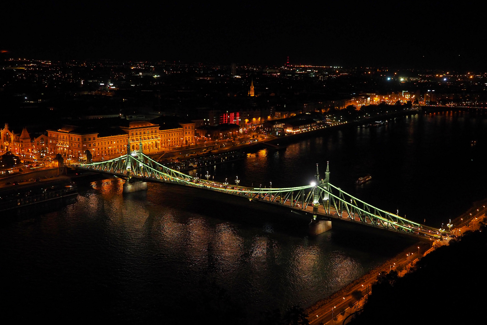 grüne Brücke