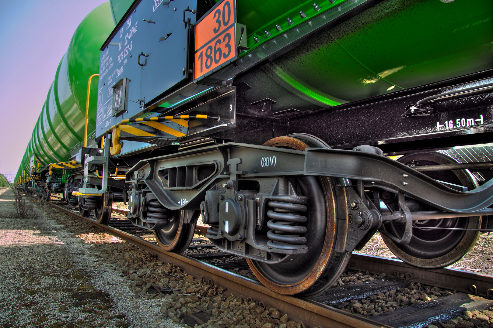 GRÜNE Tankwaggons = BIOSPRIT oder ? ;-)