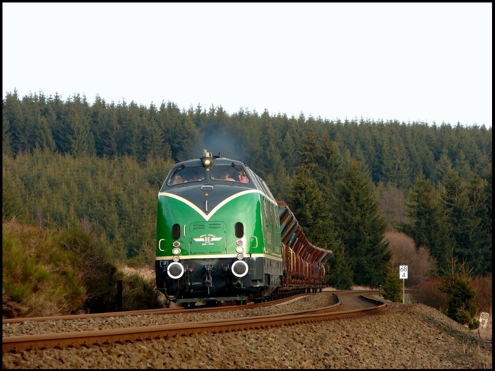 Grüne V 200 in der Eifel