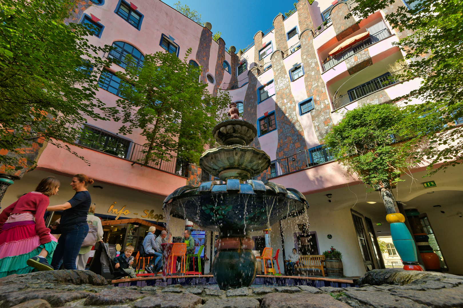 Grüne Zitadelle in Magdeburg / Hundertwasserhaus