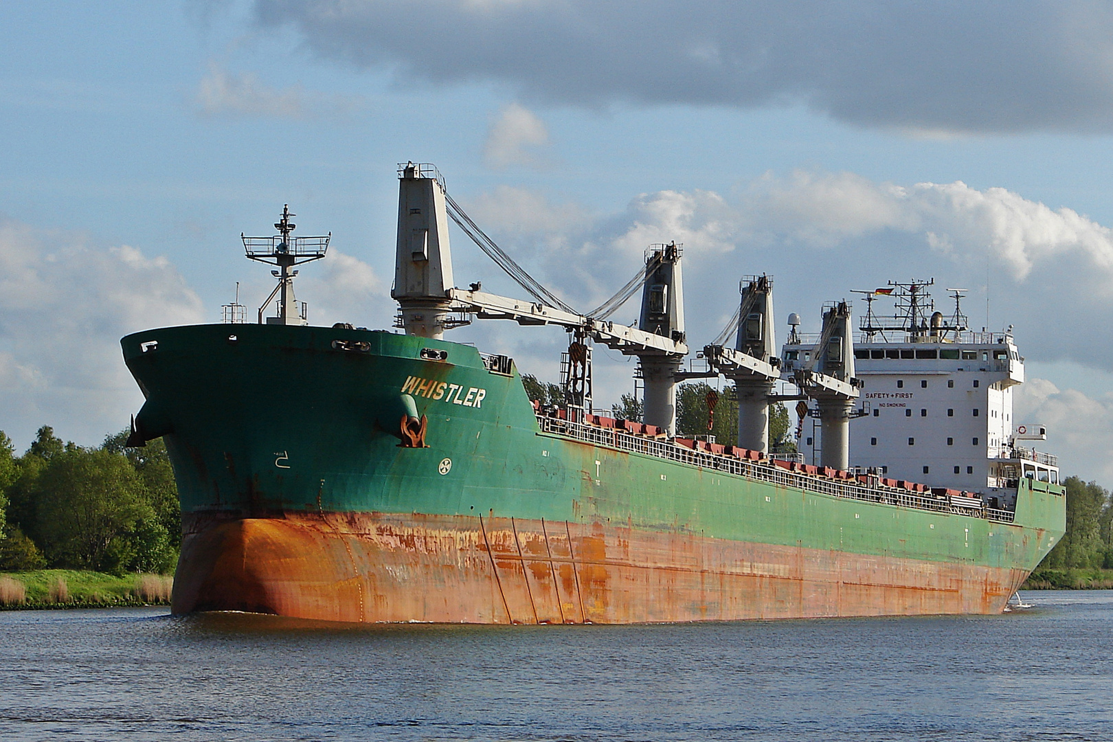 grüner Bulker 