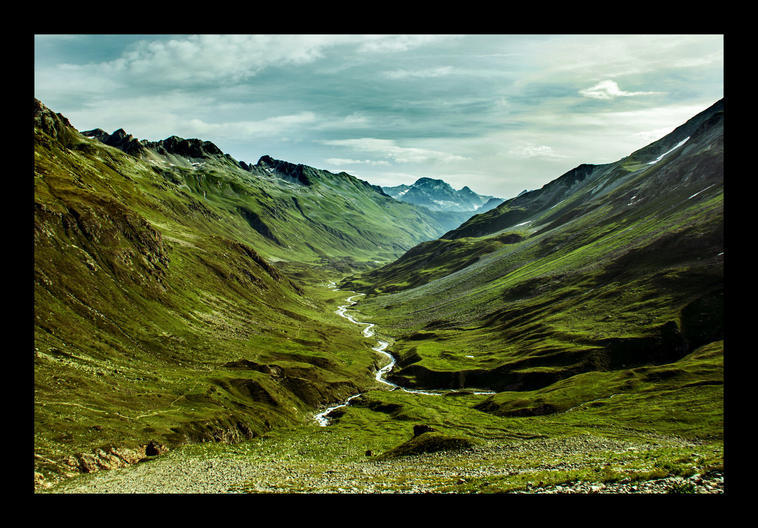 Grünes Tal in der Schweiz