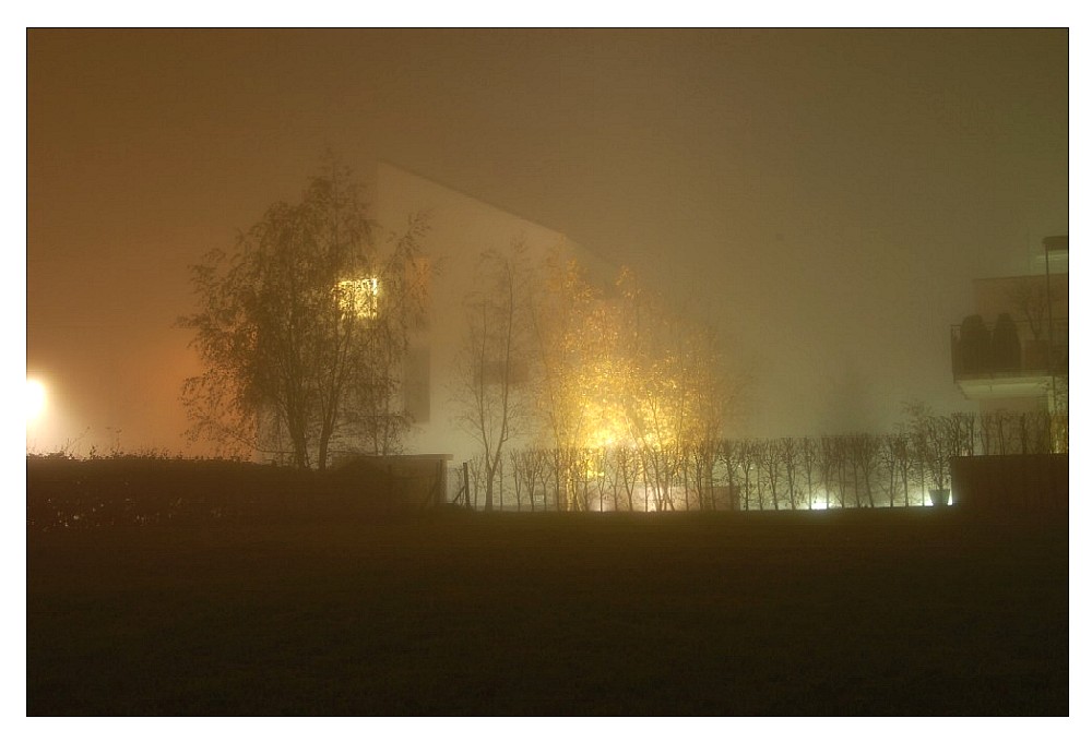 Grüningen bei Nacht und Nebel