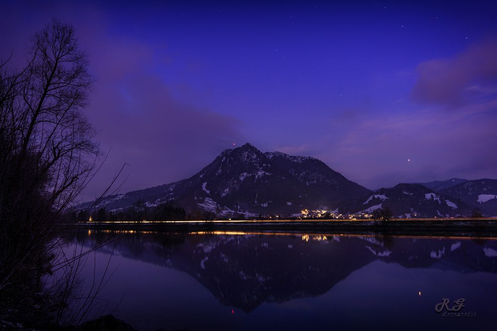 Grünten bei Nacht