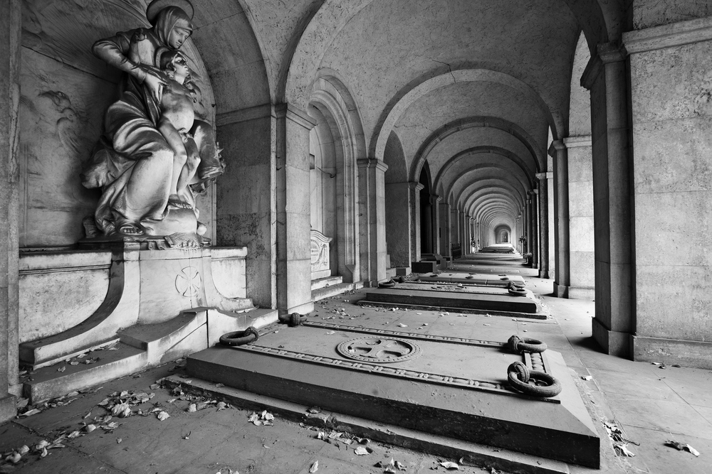 Gruftenhalle am Frankfurter Hauptfriedhof