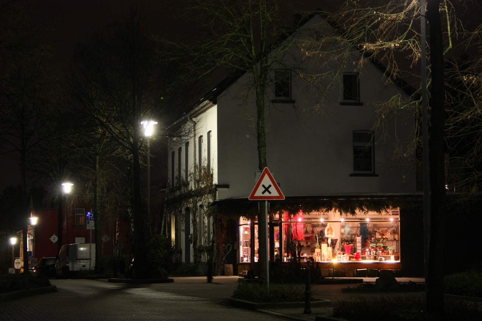 Gruiten bei Nacht