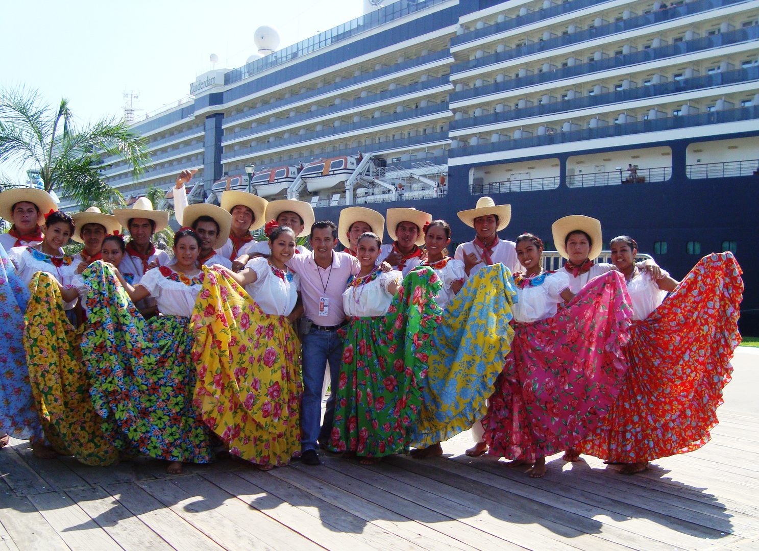 Grupo Folklórico Tleyancuic en Puerto Chiapas