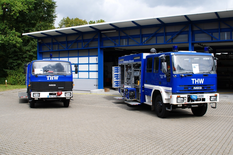 Gruppenbild Gerätekraftwagen (GKW) THW Offenbach