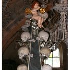 Gruselig oder nur skuril? Maria-Himmelfahrt-Kirche in Kutna Hora