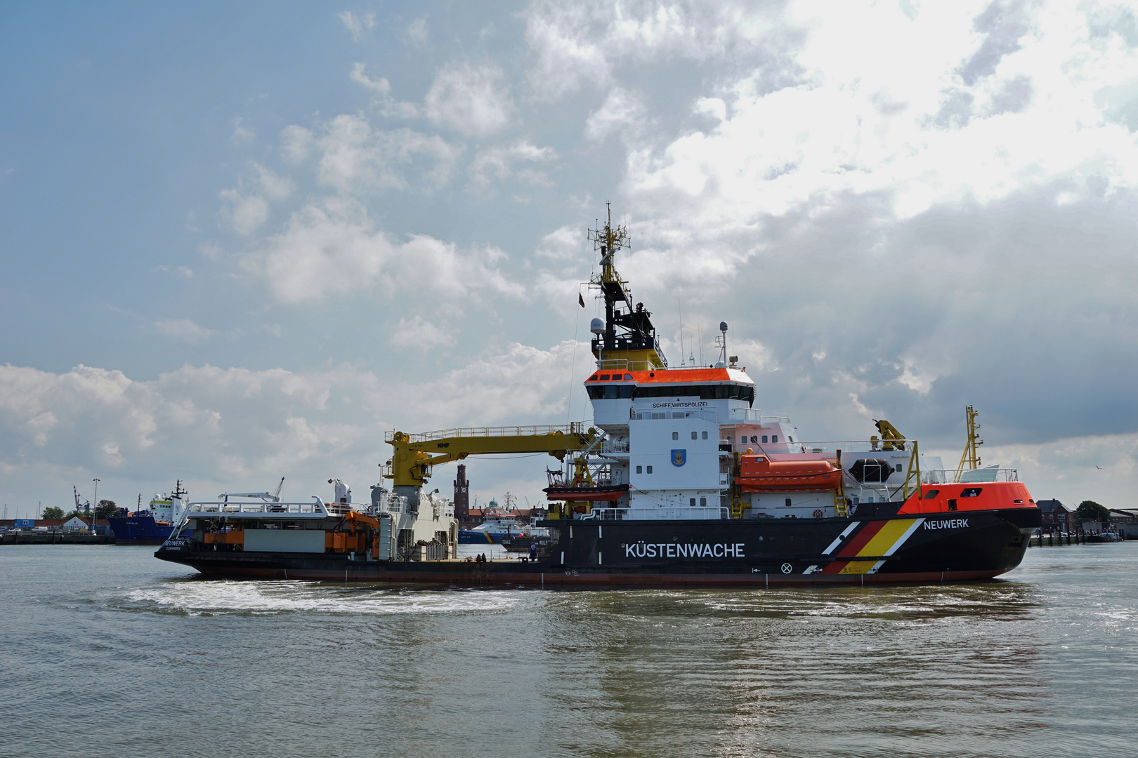 GS Neuwerk verläßt Cuxhaven