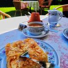 Gâteau au beurre avec amandes et café