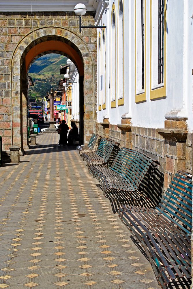 Guaranda, provincia de Bolivar, Ecuador by Martha Barreno