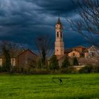 Guarda che cielo. San Giuliano Nuovo la chiesa, Alessandria . Piemonte . Italia 