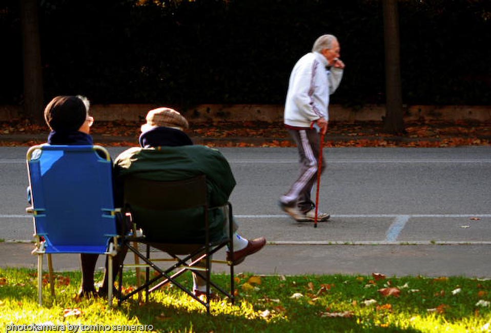 guardando l'età che avanza