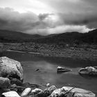 Guardare il temporale attraverso l'acqua