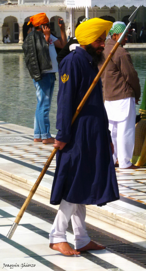 Guardianes del Templo Dorado