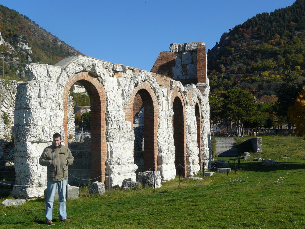 gubbio teatro