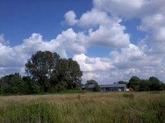 Guckloch in den Wolken