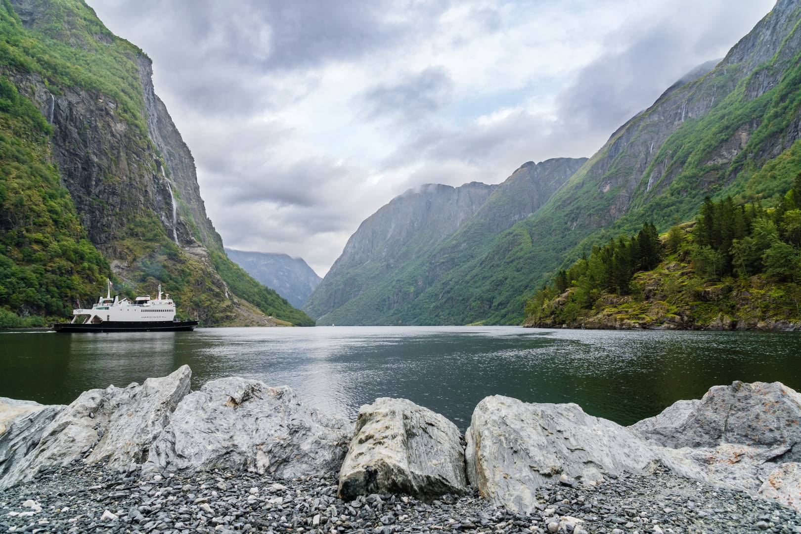 Gudvangen, Ursprung des Nærøyfjord