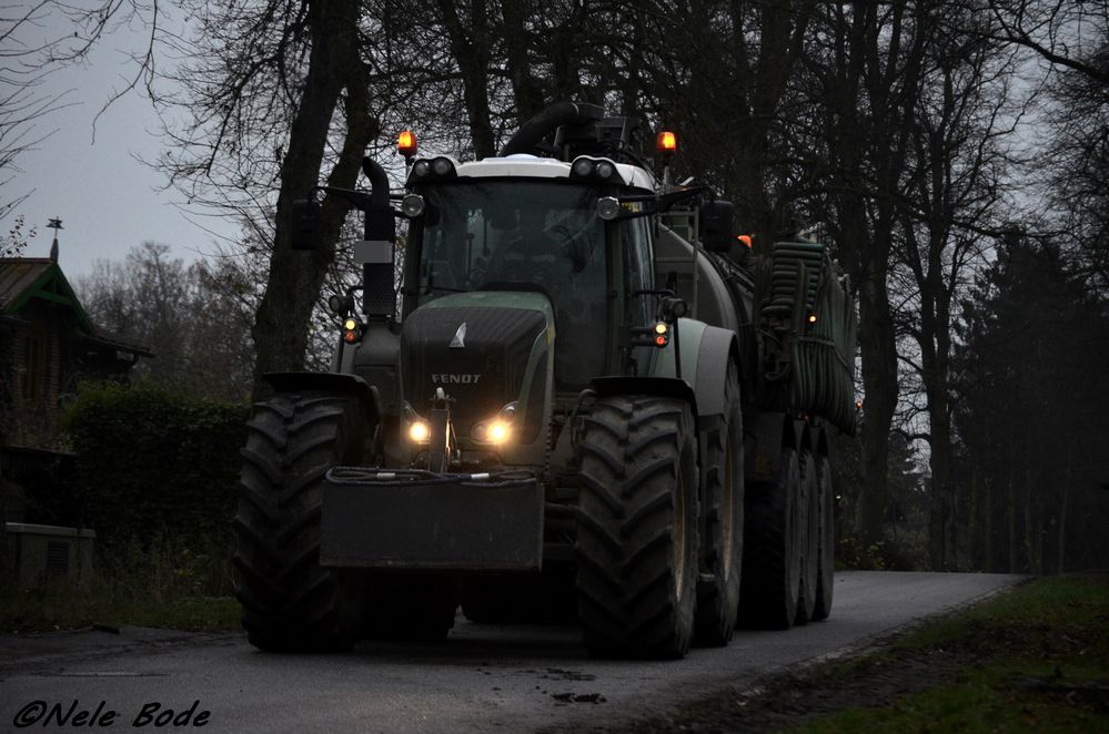 Gülle Gülle Gülle ! Foto & Bild industrie und technik, traktoren