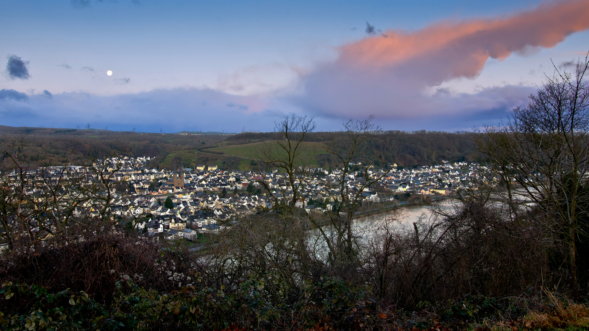 Güls, erster Weinort an der Mosel 