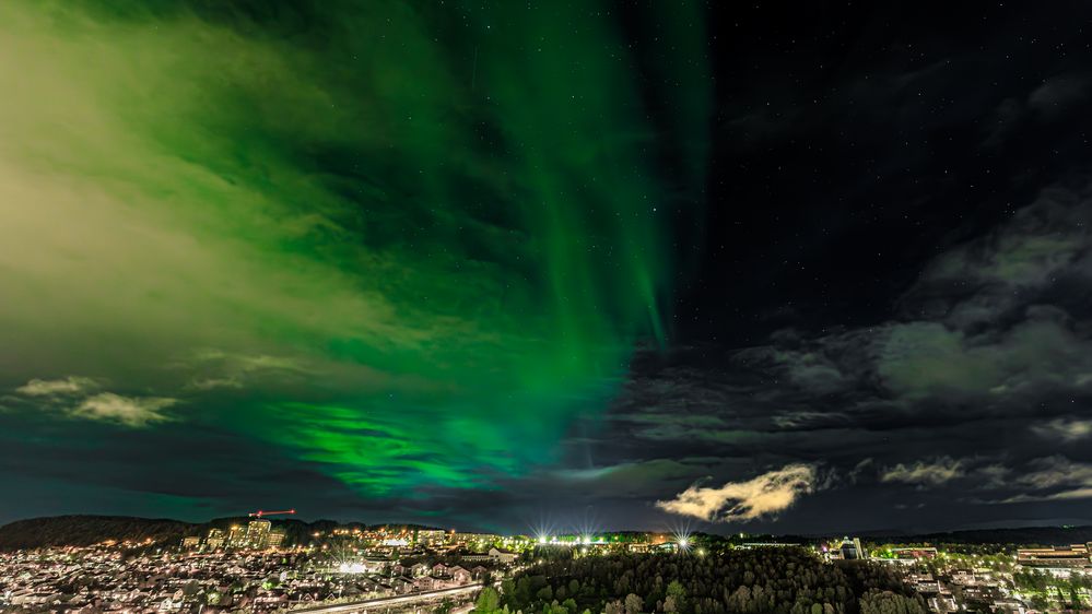 güner himmel über tromsö