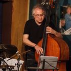 Günther Späth, Baß. Hier mit seinem Quartett in der Jazz-Kneipe Baßgeige in BS.