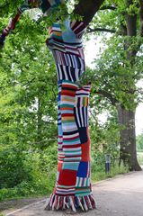 guerilla knitting