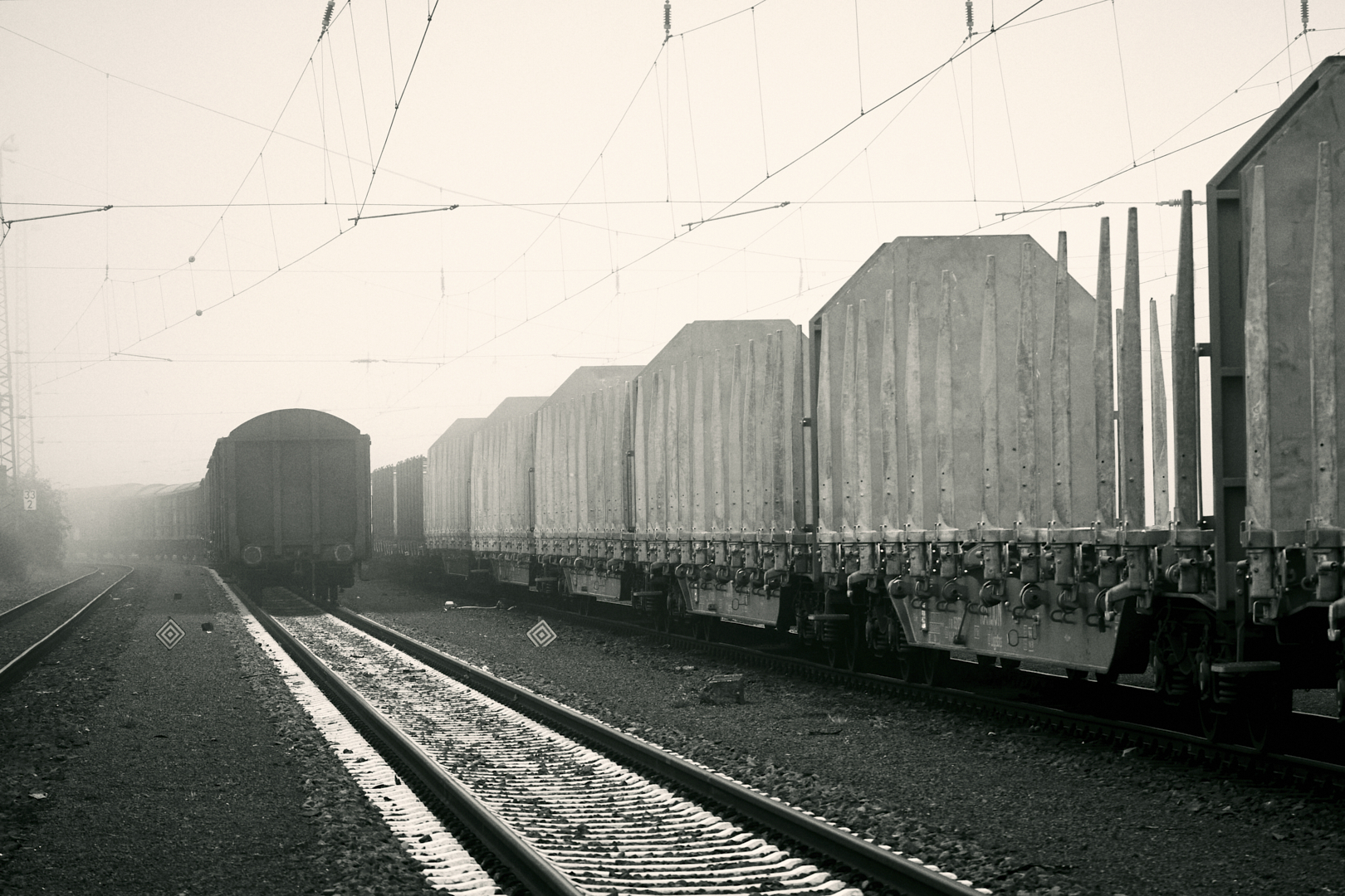 Güterbahnhof im Nebel