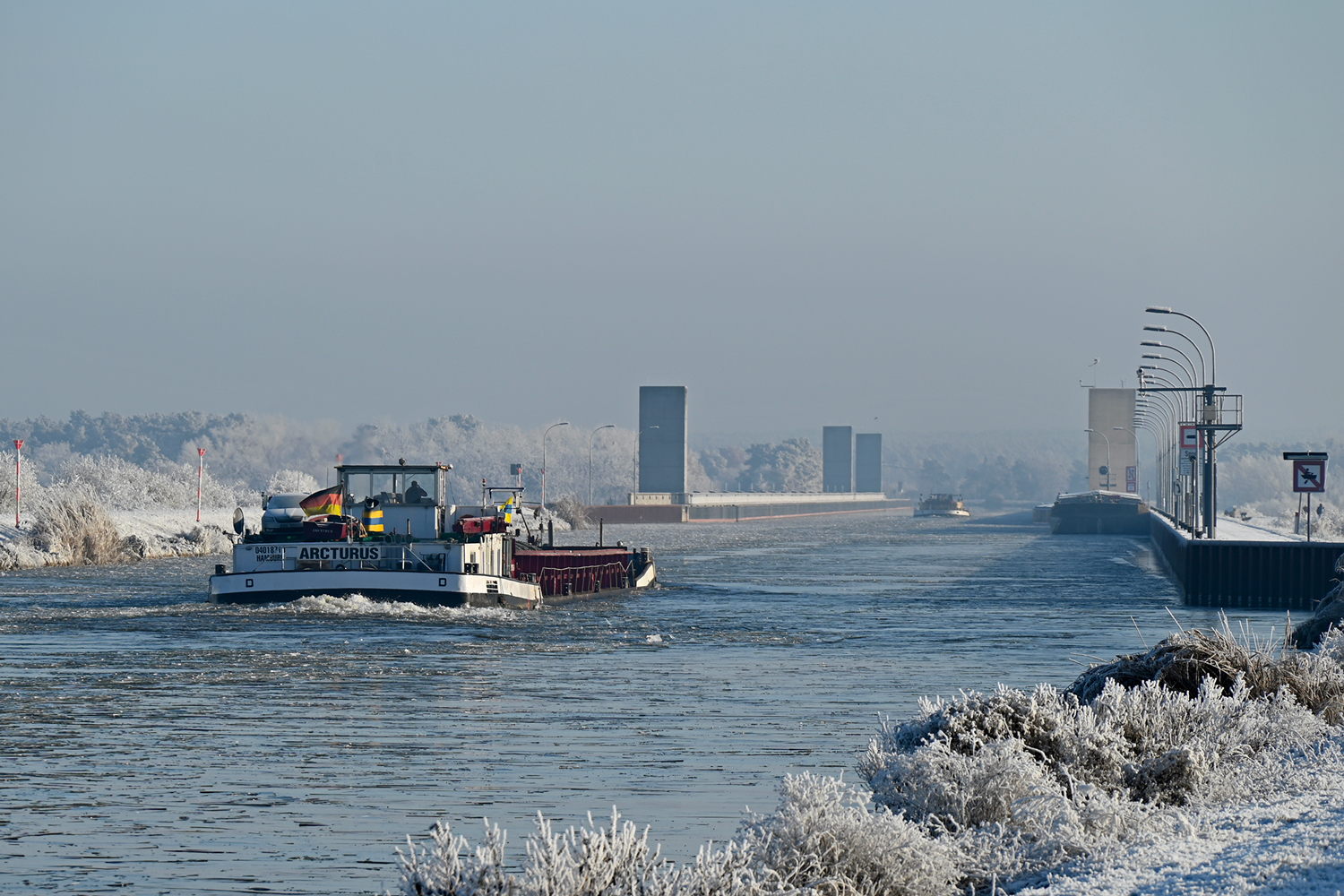 Gütermotorschiff „Arcturus“ auf den Mittellandkanal 