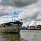 Gütermotorschiff „Avanti“ am Südhafen in Haldensleben