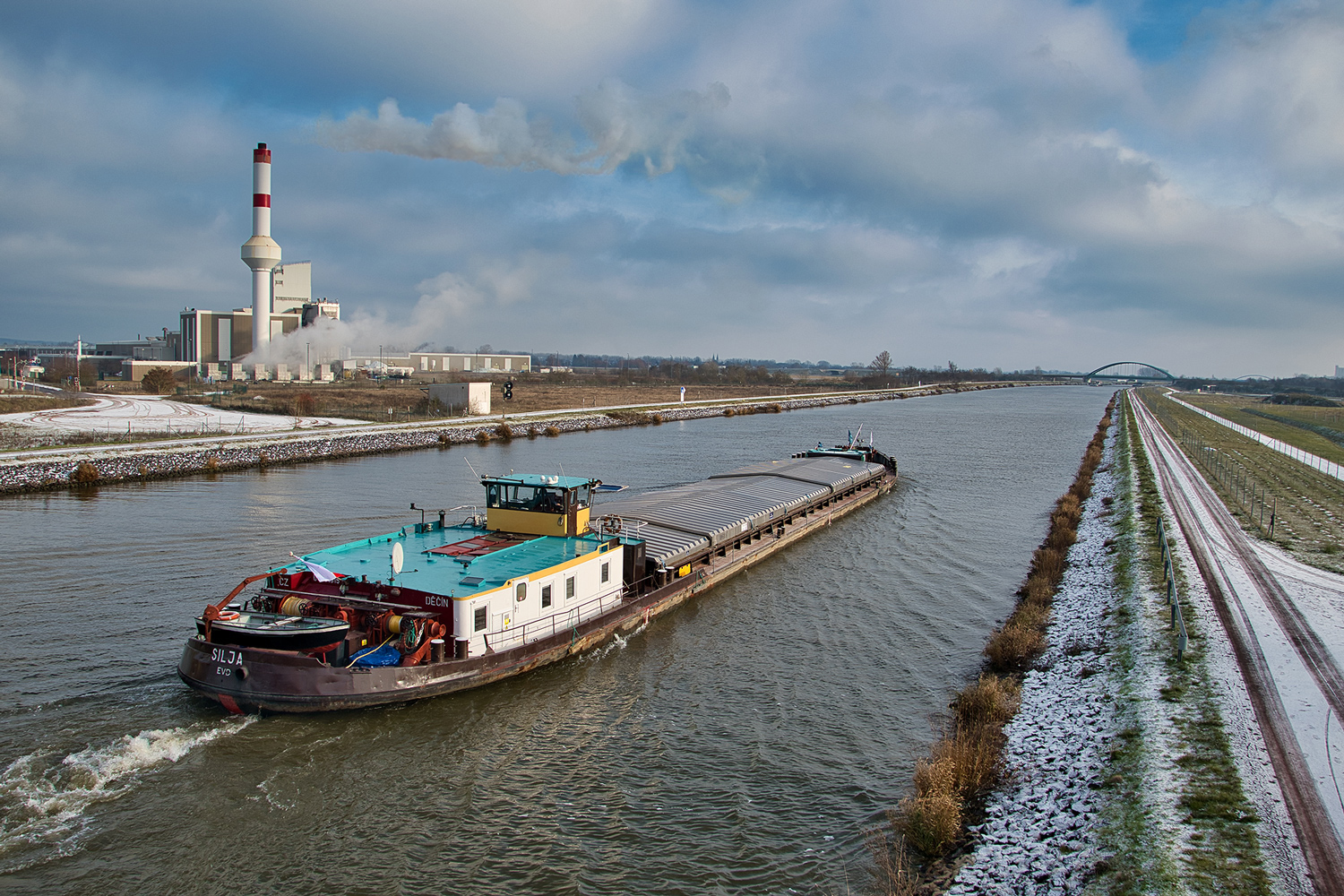 Gütermotorschiff „Silja“ auf den Mittellandkanal 