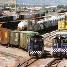 Güterzüge auf dem Montana Rail Link Yard in Laurel, Montana...