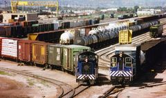 Güterzüge auf dem Montana Rail Link Yard in Laurel, Montana...