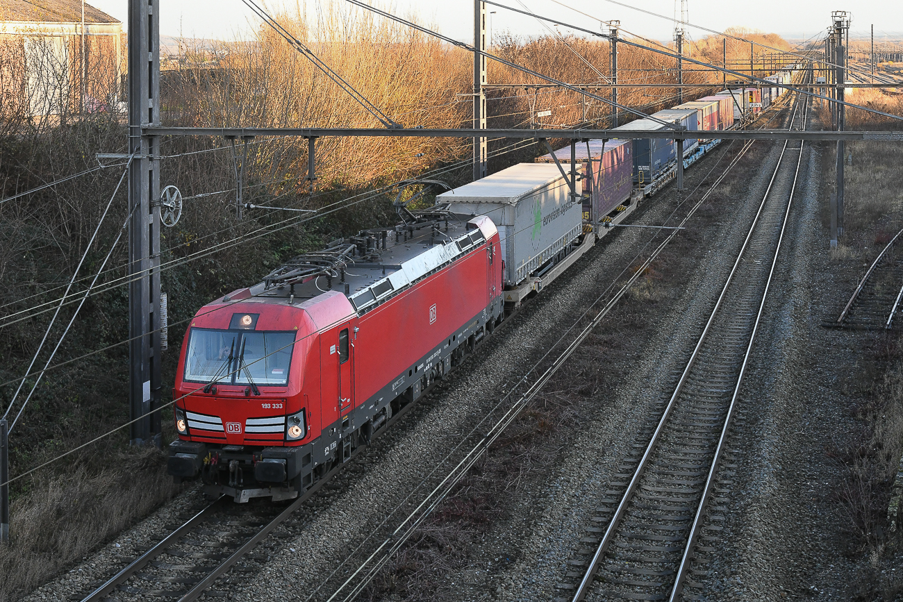  Güterzug bei  Montzen (B)