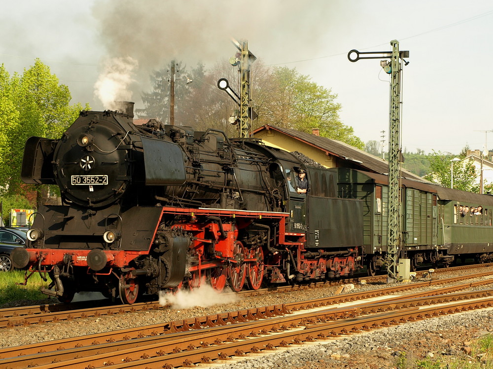 Güterzuglok BR 50 3552 Ausfahrt Stockheim / Oberhess.