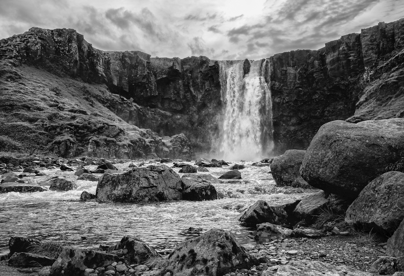 Gufufoss (Dampfwasserfall)