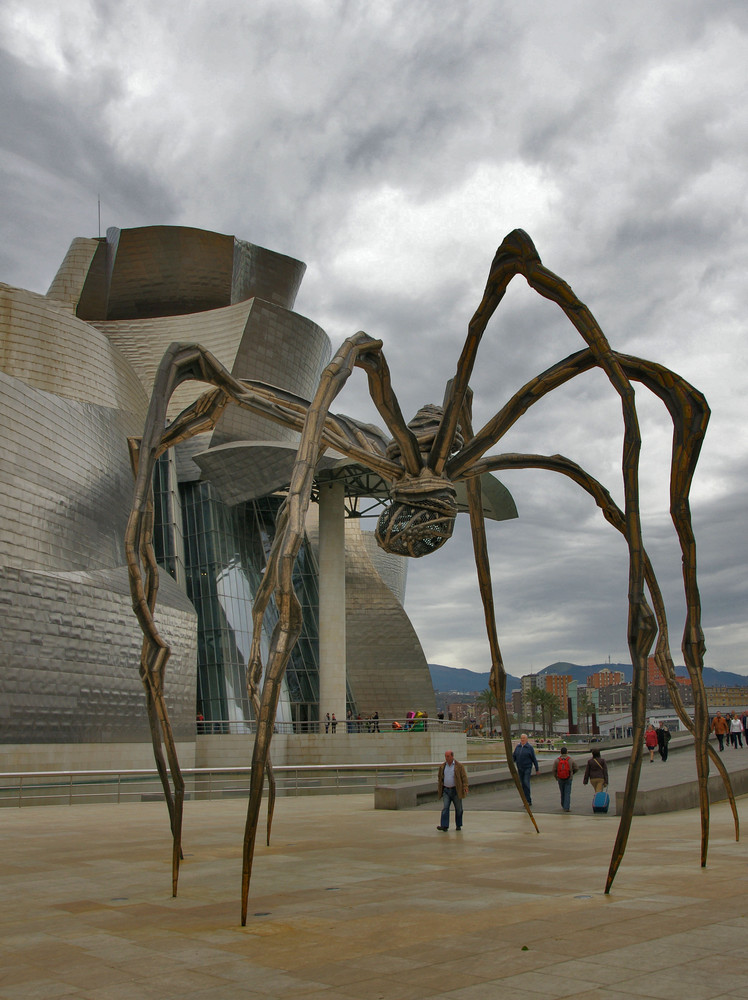 Guggenheim Bilbao mit Spinne
