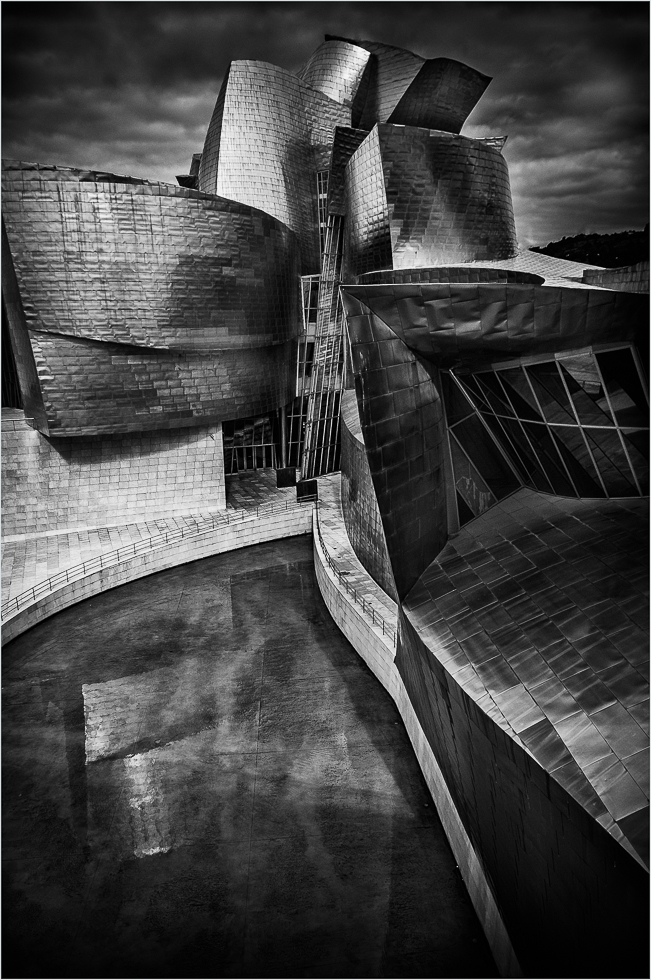 Guggenheim in black and white
