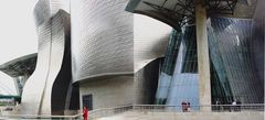 GUGGENHEIM MUSEUM BILBAO