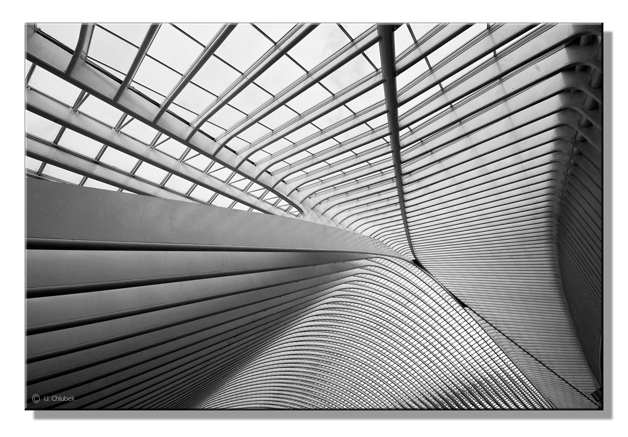 guillemins schräg links