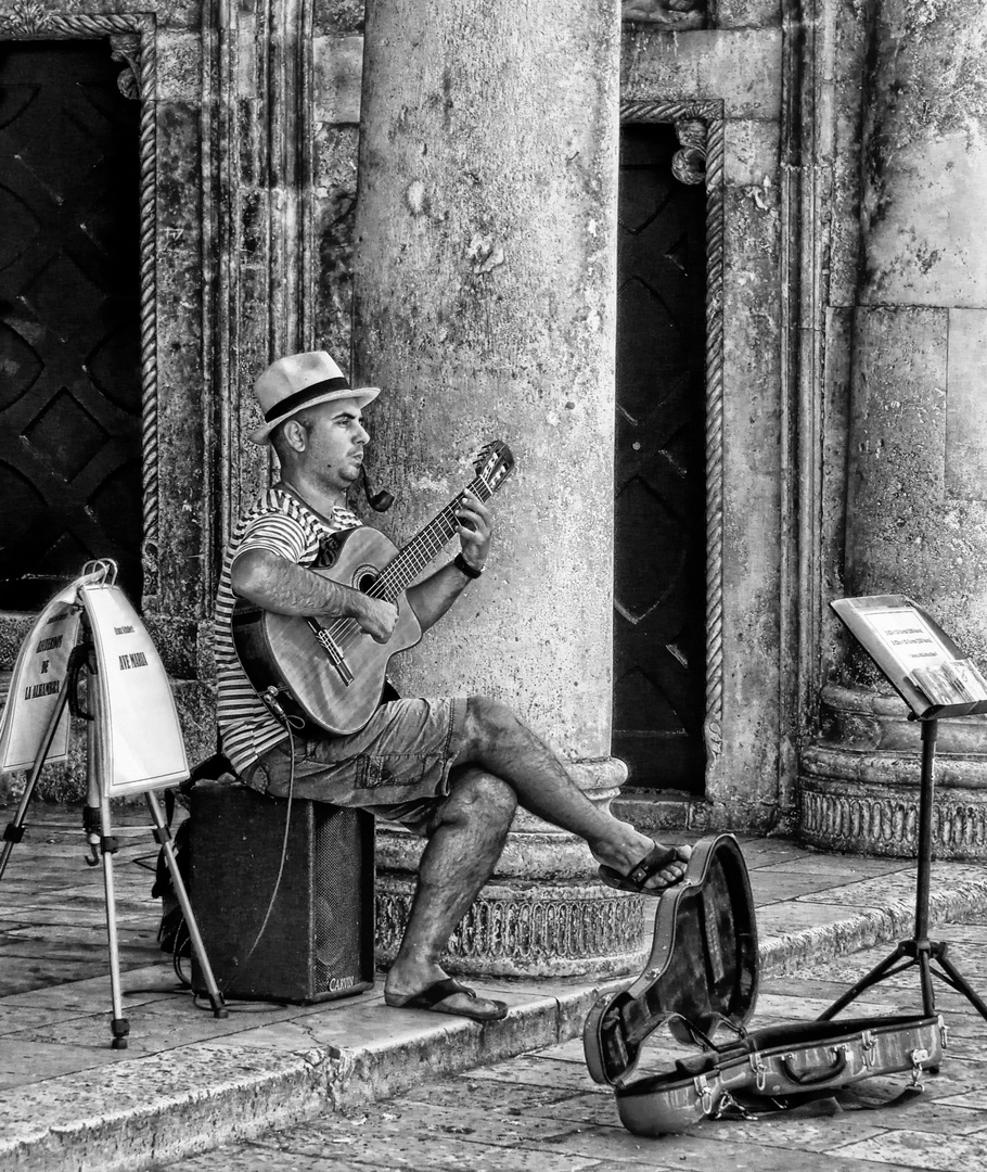 Guitariste à la pipe