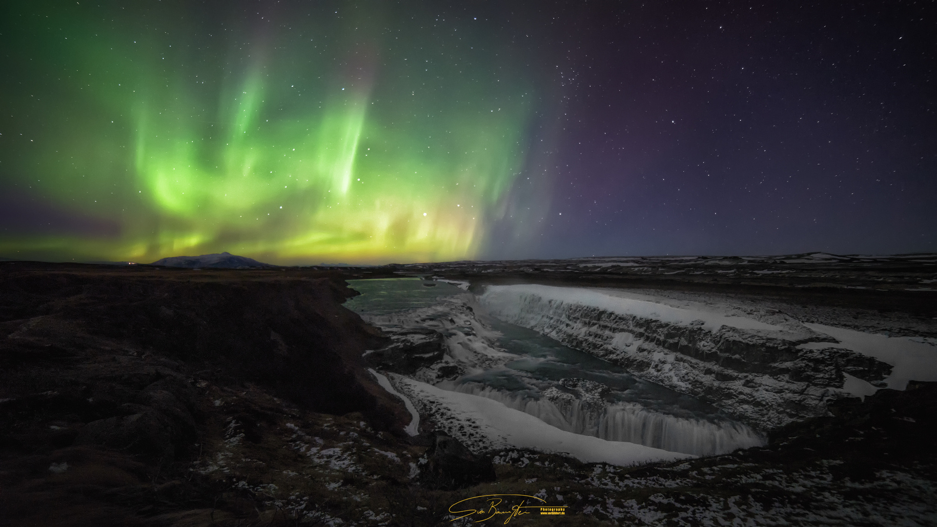  -Gullfoss bei Nacht-